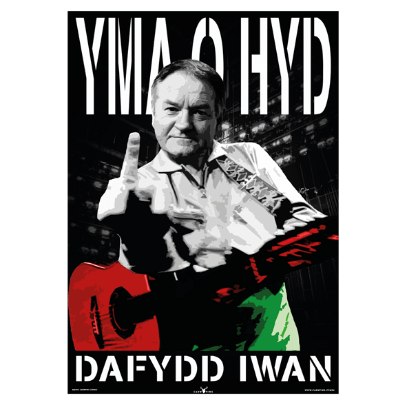 Poster Yma o Hyd Dafydd Iwan - Carw Piws